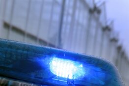 Vuurwerk en explosieven aangetroffen, politie verricht drie arrestaties