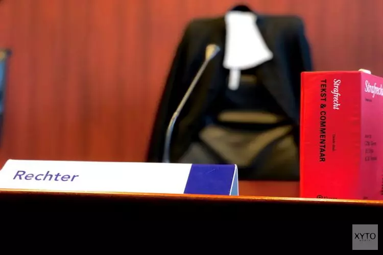 Woningoverval op gezin: tot 13 jaar cel en tbs met dwang