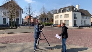 Wie is toch die nepkoerier? Hij maakt groot aantal nieuwe telefoons buit!