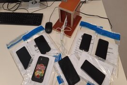 Zakkenrollers actief in Bredase binnenstad, zeven gestolen mobieltjes opgespoord