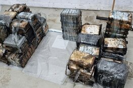 Grote partij drugs in verborgen ruimte auto