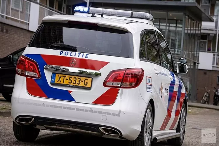 Politie onderzoekt brand in loodsen en zoekt getuigen