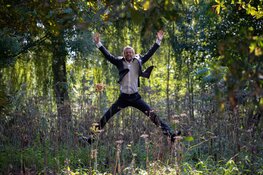 Theatervoorstelling in Mariakapel Coudewater thuiskomen voor voormalig internationaal zakenman: Remco Lambers speelt in de rol van zijn leven
