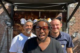 MeneerTjes SlodDe & Vos proberen wat