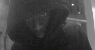 Bredanaar (77) slachtoffer van pinpasfraude, duizenden euro`s gepind in Den Haag