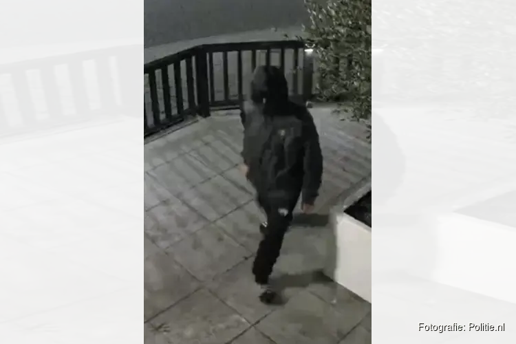 Gezocht: Vuurwerkbom Passendalestraat