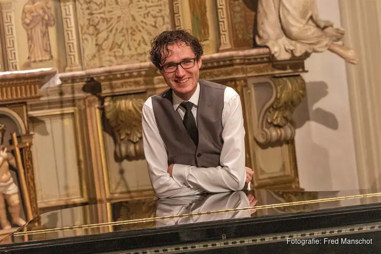 Gezellig koffieconcert in Waalse Kerk Breda