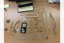 Politie op zoek naar rechtmatige eigenaar partij juwelen en horloges