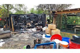 Brand in schuur leidt naar drugslab en grote partij synthetische drugs