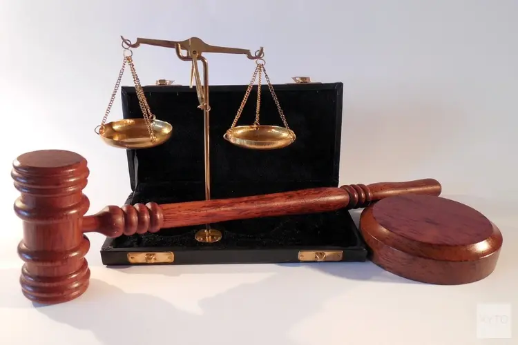Rechter: provincie, veehouders en milieuverenigingen met elkaar om tafel over stikstofkwestie