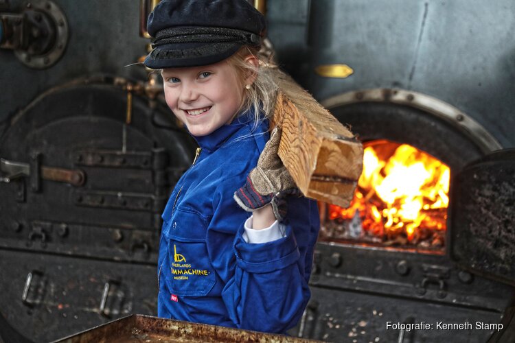 Stoommachinemuseum een zomerlang onder stoom