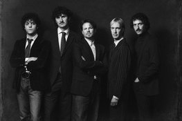 The Young Analogues spelen 'Best of The Beatles '62 - '65' in Mezz Breda