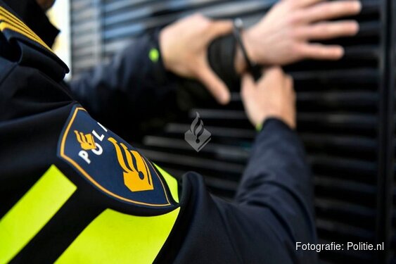 Drie mannen aangehouden voor bezit van verboden wapens