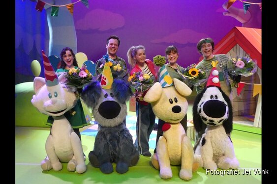 Jubileumvoorstelling Woezel & Pip ging feestelijk in première